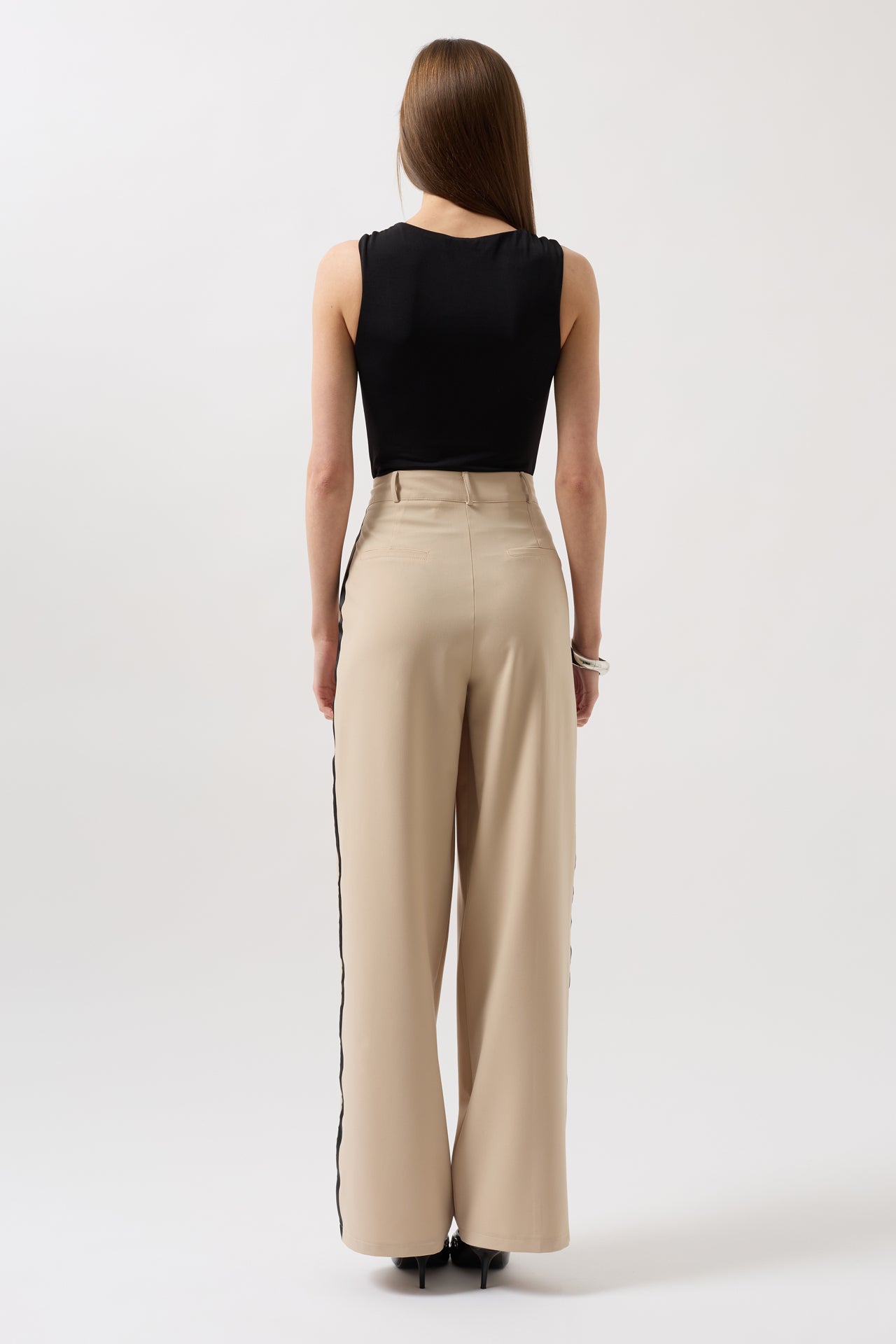 Weite High Waist Hose mit Kontraststreifen