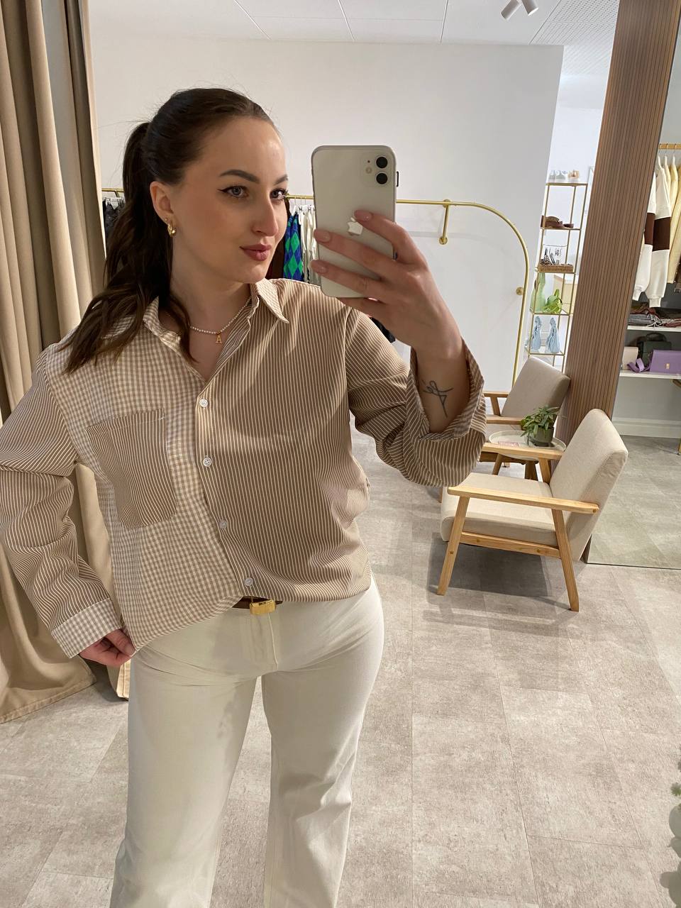 Gestreifte Oversize-Bluse – Beige
