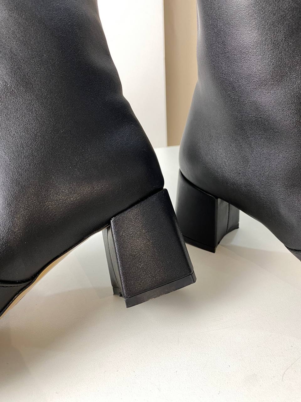 Stiefeletten mit Absatz