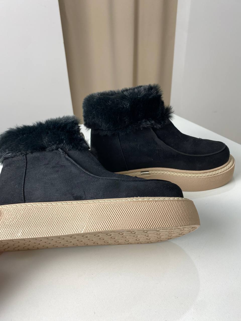 Stiefeletten aus Kunstfell