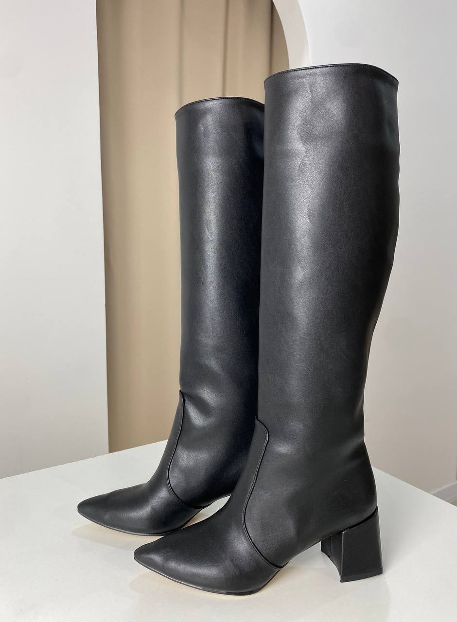 Stiefeletten mit Absatz