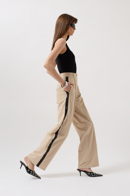 Weite High Waist Hose mit Kontraststreifen