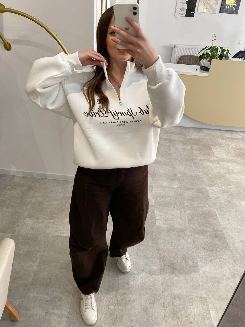 Damen Hoodie mit Reißverschluss – Weißer Oversize Sweater
